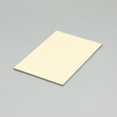 Beyaz Renk Alüminyum Kompozit Panel İnşaat Bina Dekorasyonu için 4MM 1.22*2.44m