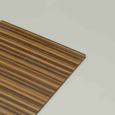 4mm PVDF Woodgrain Aluminium Composite Panel for Exterior Facades & SignageBizim 4mm PVDF woodgrain alüminyum kompozit panelimiz (ACP), dış bina cepheleri, ofis kaplamaları ve dış mekanlar için tasarlanmıştır.