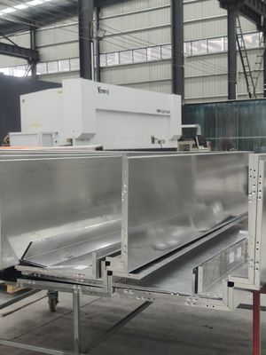 Geleneksel olmayan boyut renkli seçenekler Alüminyum kaplama Fluorocarbon Anti-statik kaplanmış dış duvar montajı