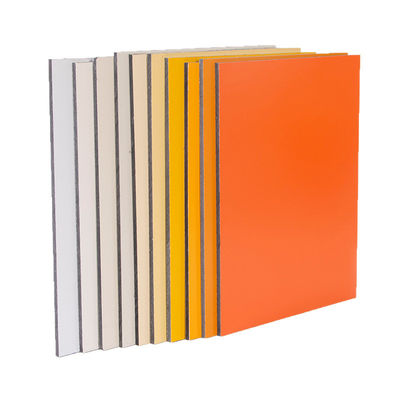 Dış Cephe Kaplaması için Kumaş Desenli ve PVDF Kaplamalı 2440mm PE Alüminyum Kompozit Panel, 10-20 Yıl Garantili