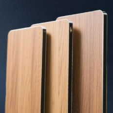 4-7mm Kalınlığı PVDF Alüminyum Kompozit Panel 2.44m Makine Uzunluğu ve 1.22 * 2.44m Perde Duvarları için Boyutu